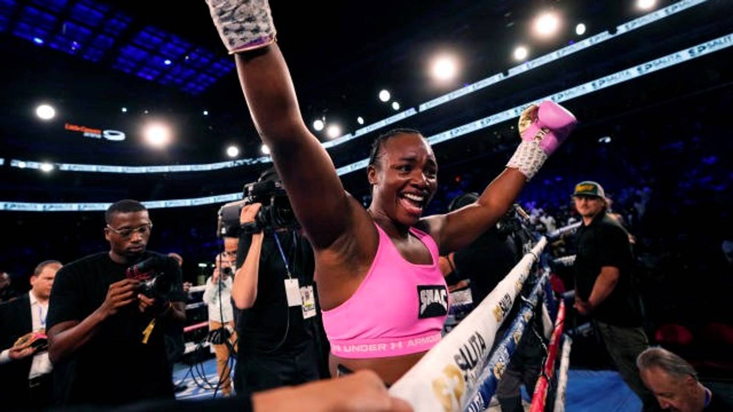 Claressa Shields Makes Boxing History with Dominant TKO Victory