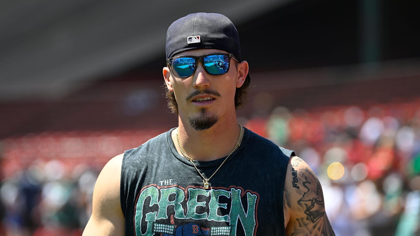 Red Sox Fans Protest Jarren Duran Trade Talks Amid Winning Streak