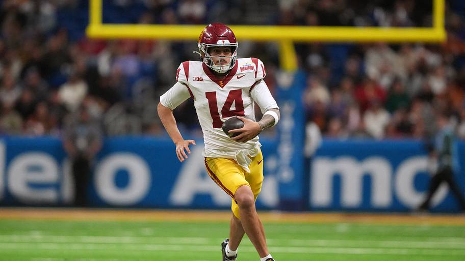 USC Trojans, Jayden Maiava 