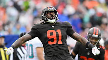 Alex Wright: Miami Dolphins v Cleveland Browns