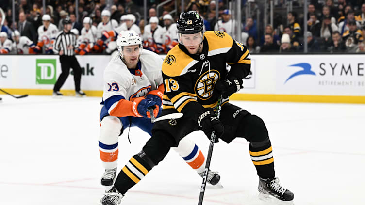 New York Islanders v Boston Bruins