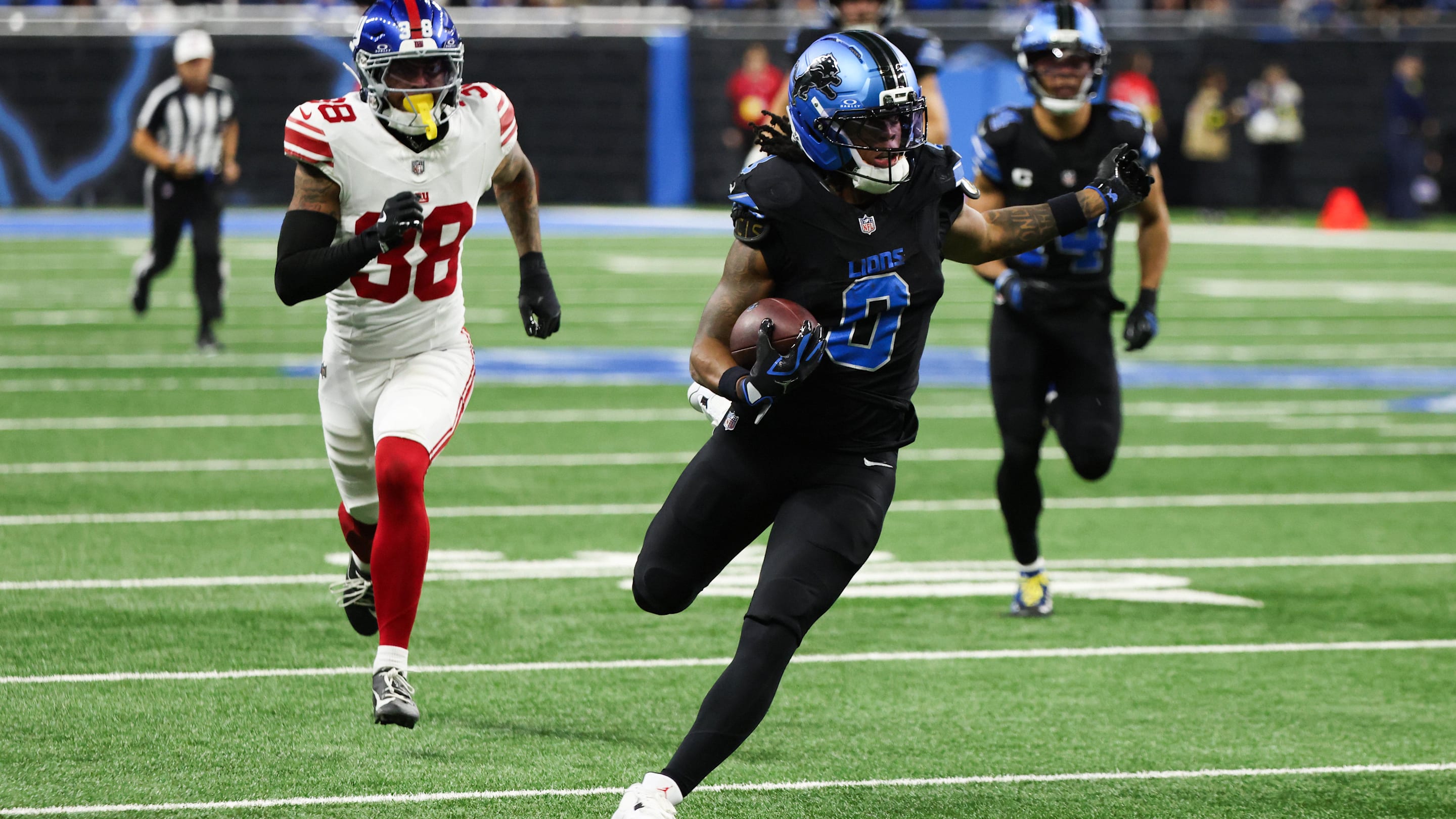 Packers vs. Lions Best NFL Prop Bets for Thanksgiving Day in NFL Week 13 (Bet on Jahmyr Gibbs)