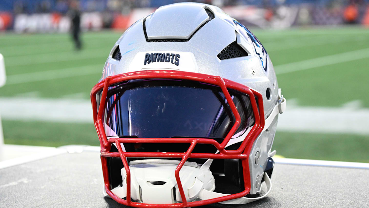 Patriots Veteran Spillane Assists Playcalling Amid Coordinator Absence