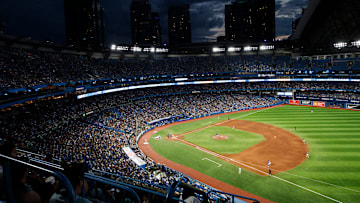 Toronto Blue Jays fans set a new record for hot dogs sold last Tuesday against the New York Yankees.