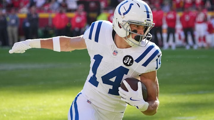 Nov 23, 2025; Kansas City, Missouri, USA; Indianapolis Colts wide receiver Alec Pierce (14) makes a catch against the Kansas City Chiefs in the second half at GEHA Field at Arrowhead Stadium. Mandatory Credit: Denny Medley-Imagn Images