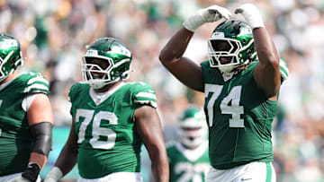 NY Jets left tackle Olu Fashanu