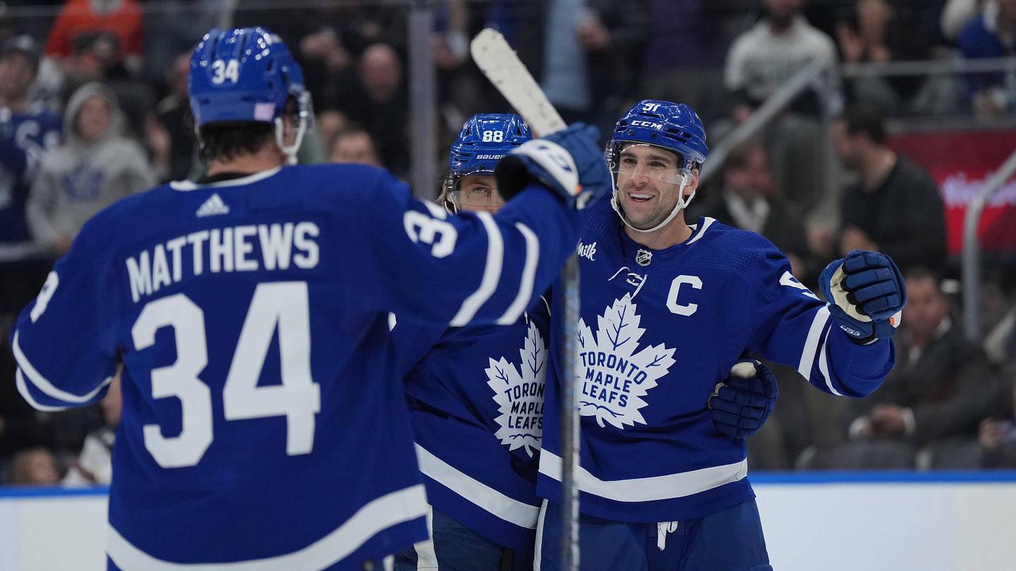 3 Toronto Maple Leafs That Need to Step Up Their Game Before it's Too Late - Vimarsana News
