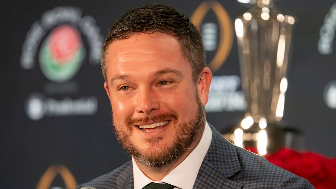 Oregon head coach Dan Lanning speaks during the coaches press conference in Los Angeles Tuesday, Dec. 31, 2024, ahead of the Rose Bowl.