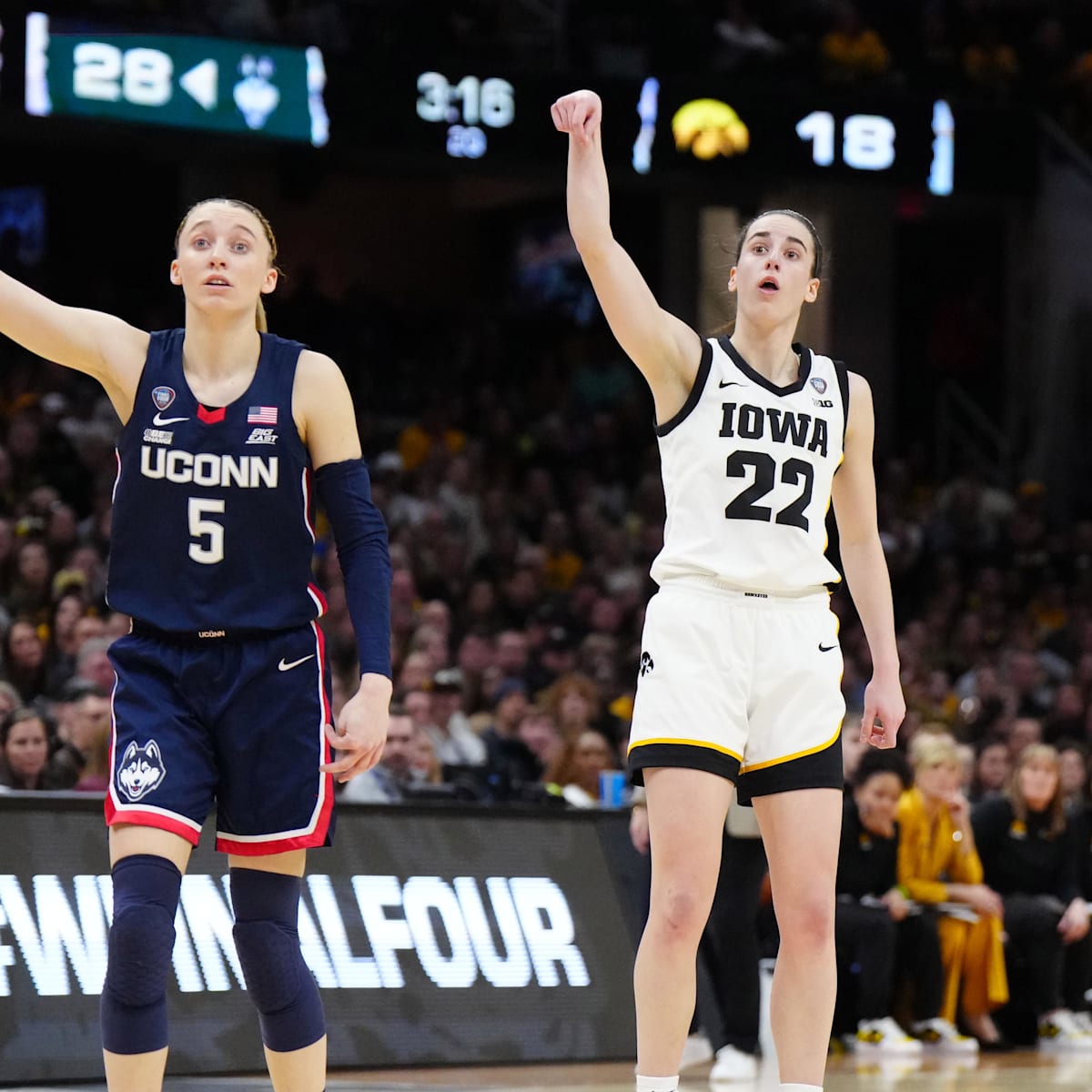 Paige Bueckers Praised Caitlin Clark for Carrying 'Weight of the World'  Burden