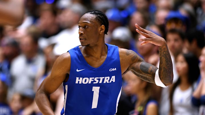 Syracuse basketball has reached out to Hofstra wing Darlinstone Dubar, a 4-star, top-10 national transfer averaging 18 PPG.