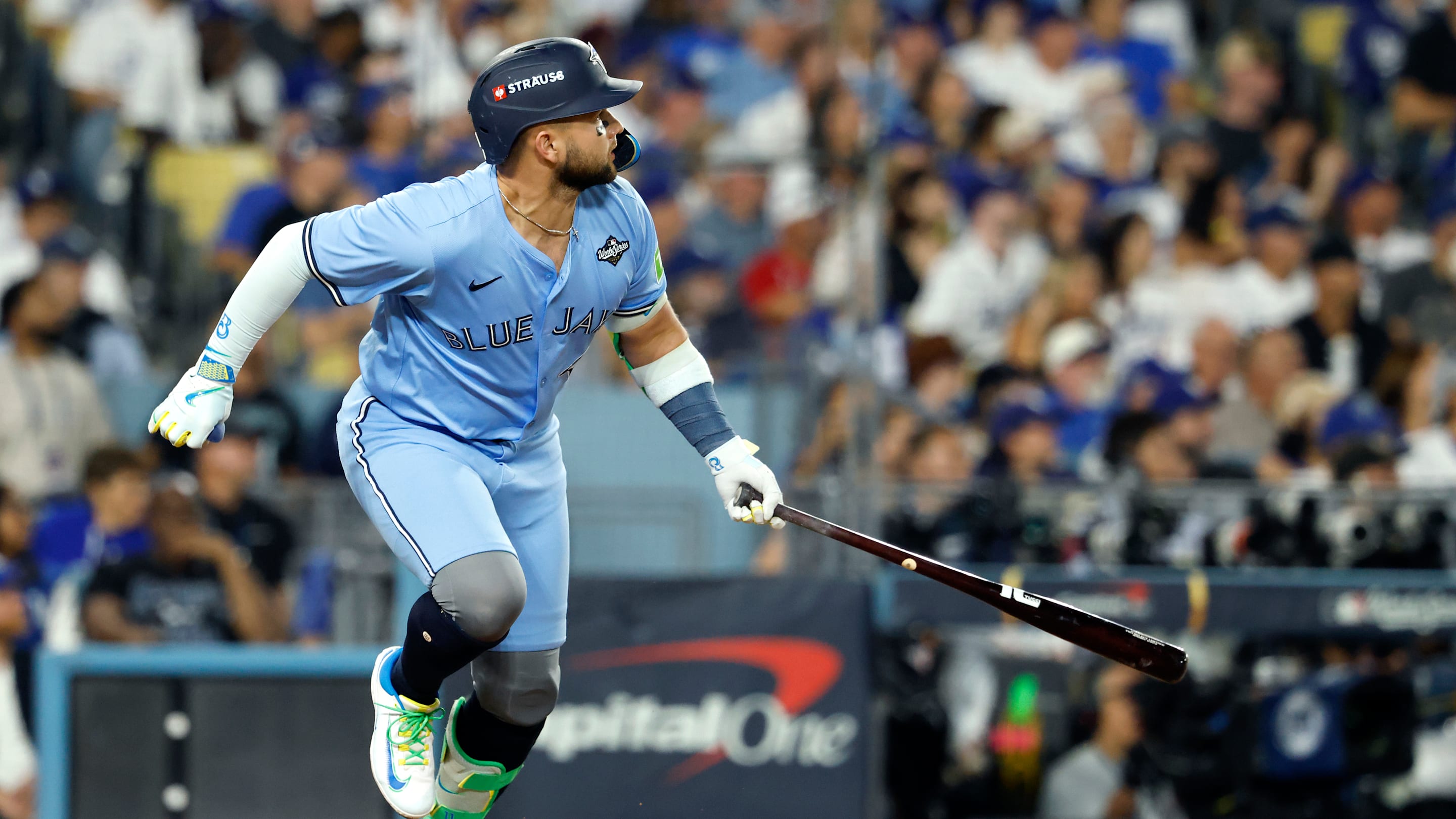 Ranking the Blue Jays Game 4 free-agent heroes by the likelihood they'll stay thumbnail