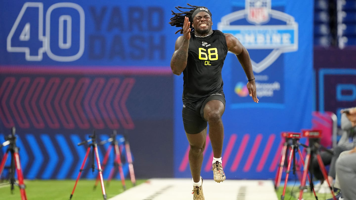 Dallas Cowboys mock draft: Change in priorities after free agency?