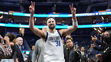 Dec 15, 2024; San Francisco, California, USA; Dallas Mavericks guard Klay Thompson (31) gestures while walking off of the court after defeating the Golden State Warriors at Chase Center. Mandatory Credit: Darren Yamashita-Imagn Images