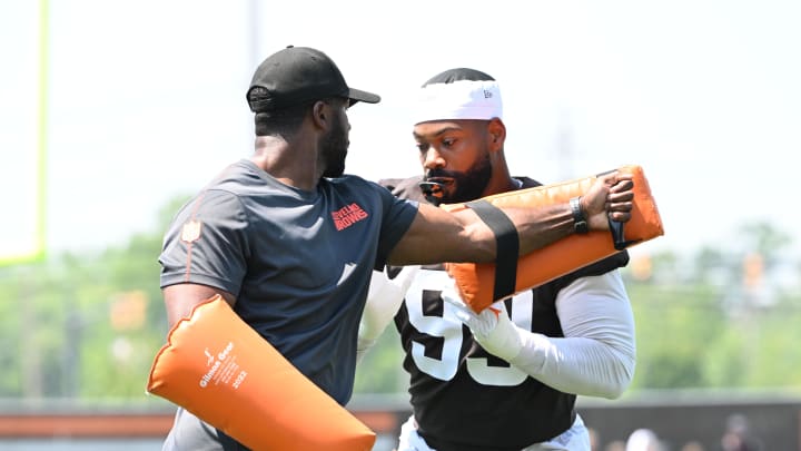 Aug 4, 2024; Cleveland Browns defensive end Za'Darius Smith (99) during practice at the Browns training facility in Berea, Ohio. Mandatory Credit: Bob Donnan-USA TODAY Sports