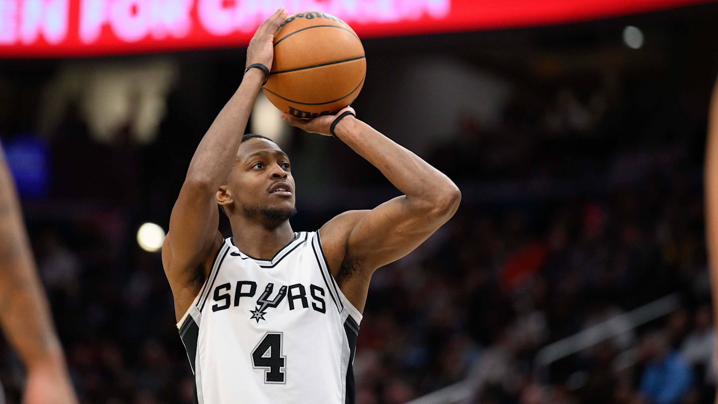 San Antonio Spurs Sign De’Aaron Fox Four-Year $229M Extension