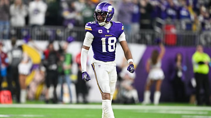 Green Bay Packers v Minnesota Vikings