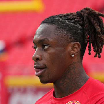 Aug 22, 2024; Kansas City, Missouri, USA; Kansas City Chiefs wide receiver Xavier Worthy (1) warms up against the Chicago Bears prior to a game at GEHA Field at Arrowhead Stadium. Mandatory Credit: Denny Medley-Imagn Images