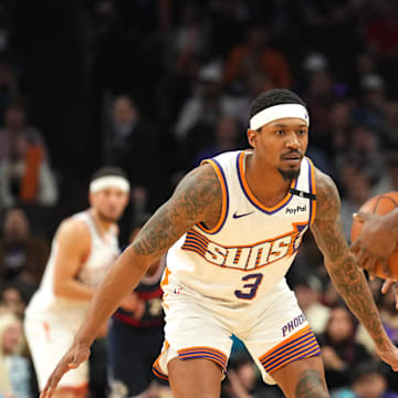 Jan 27, 2025; Phoenix, Arizona, USA; Phoenix Suns guard Bradley Beal (3) guards LA Clippers guard James Harden (1) during the second half at Footprint Center. Mandatory Credit: Joe Camporeale-Imagn Images