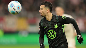 Mohamed Amoura hat den Ball im Blick