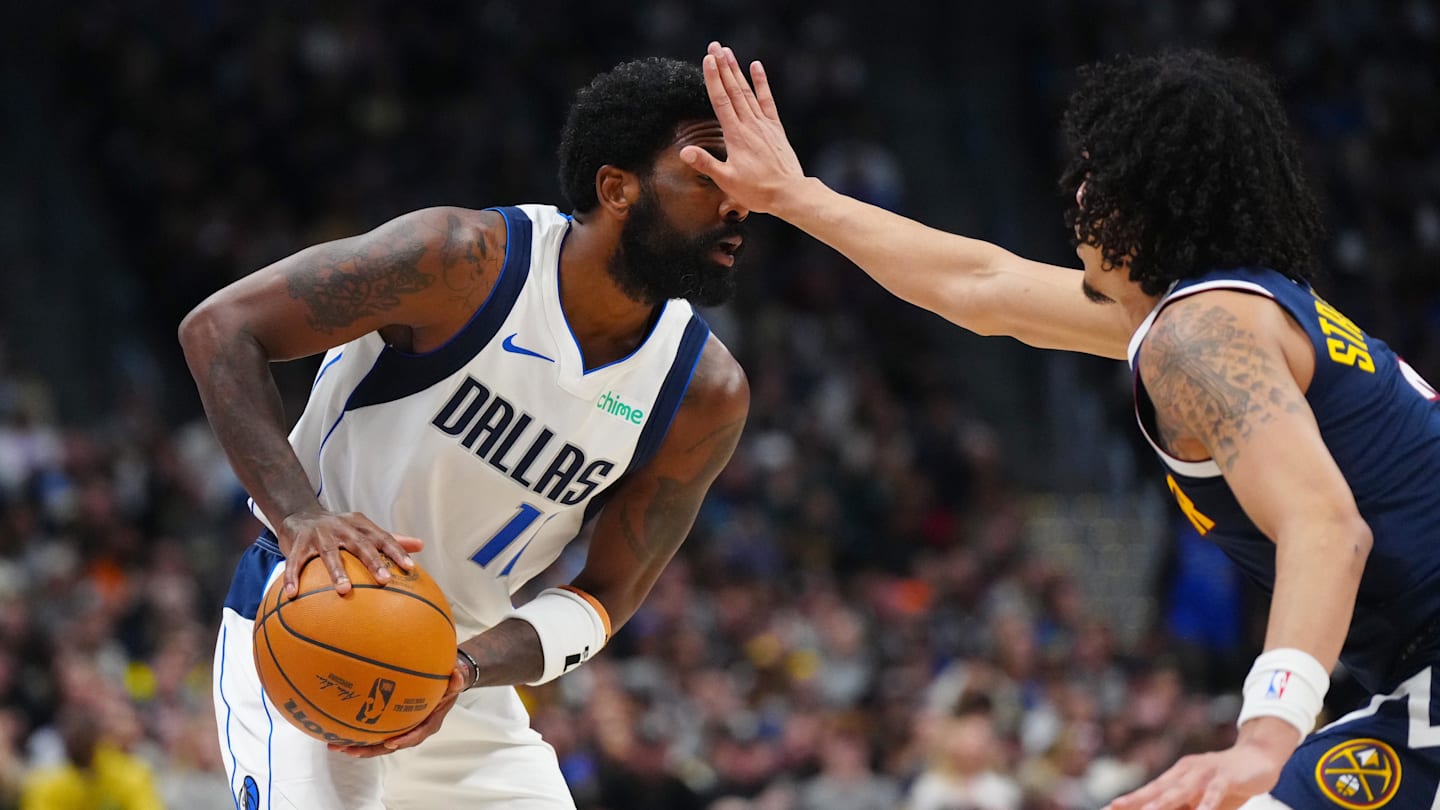 Duke Basketball: One Dallas Blue Devil Soars, Other Sits With Injury