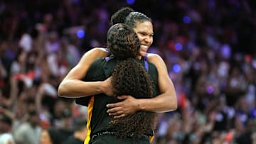 The Mercury defeated the Lynx in four games.