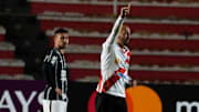 Marcos Riquelme abriu o placar logo no início do jogo 