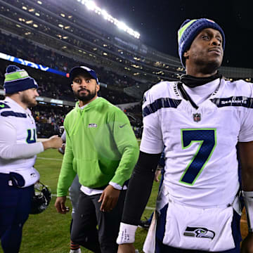 Smith recently signed an extension with the Raiders, who traded for him last month.