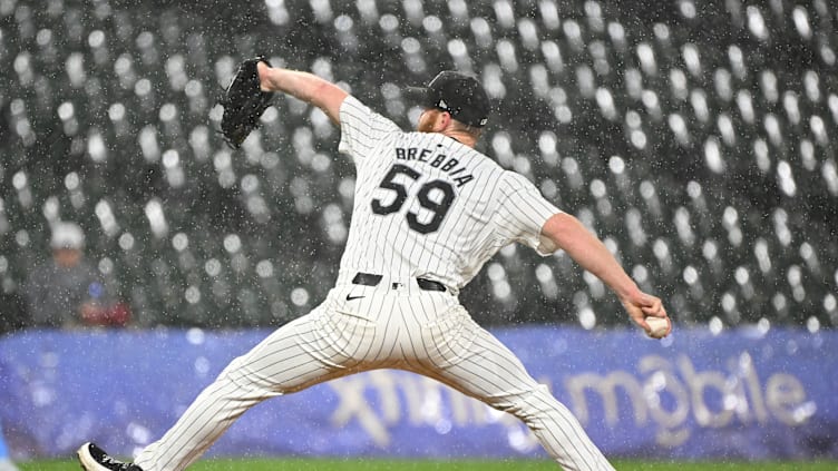 Toronto Blue Jays v Chicago White Sox