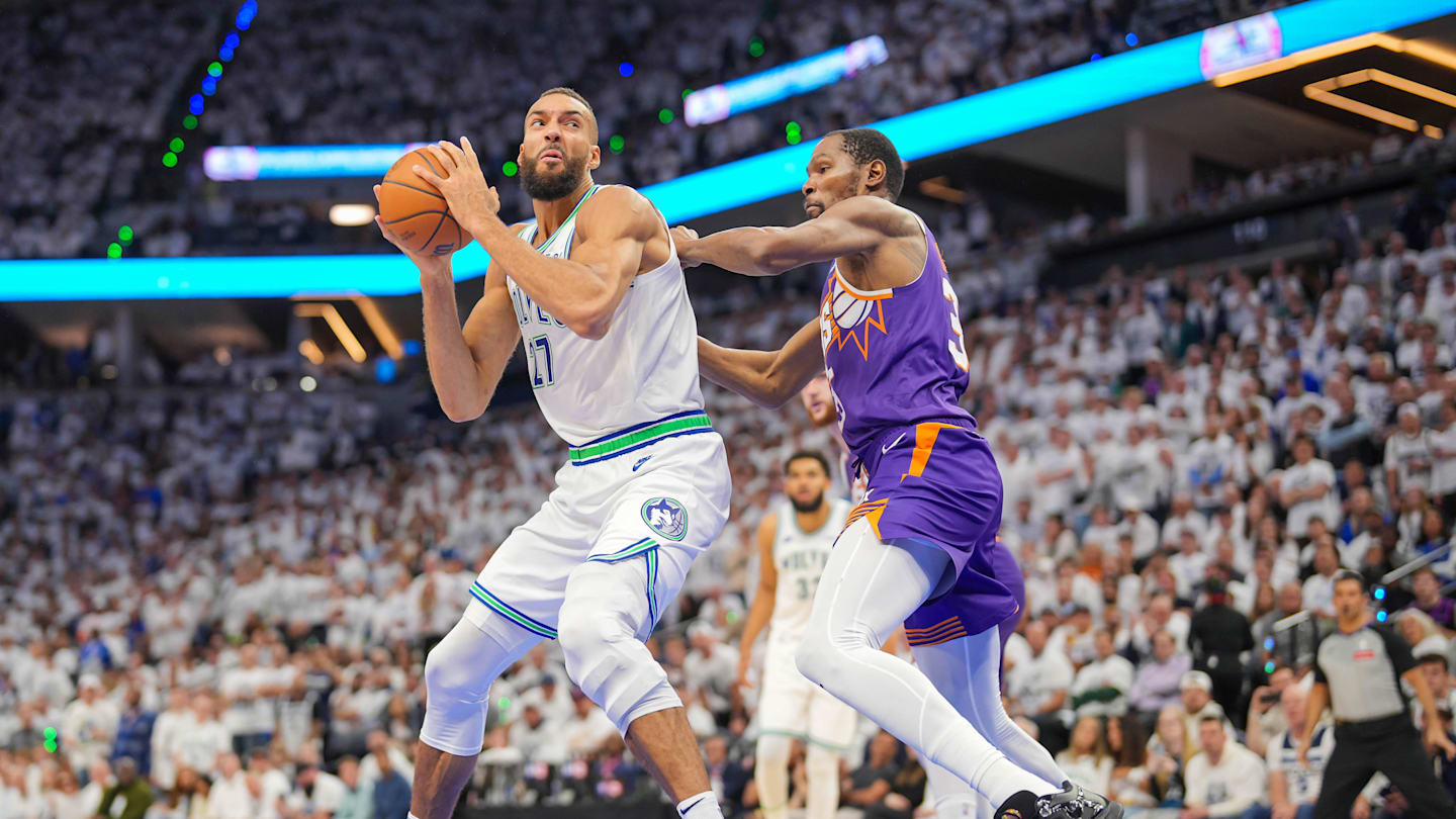 Phoenix Suns Explore Multi-Team Trades Centered on Kevin Durant Reset