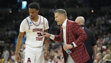 Mar 24, 2024; Spokane, WA, USA; Alabama Crimson Tide guard Rylan Griffen (3) celebrates with Alabama Crimson Tide head coach Nate Oates in the second half against the Grand Canyon Antelopes at Spokane Veterans Memorial Arena. Mandatory Credit: Kirby Lee-Imagn Images