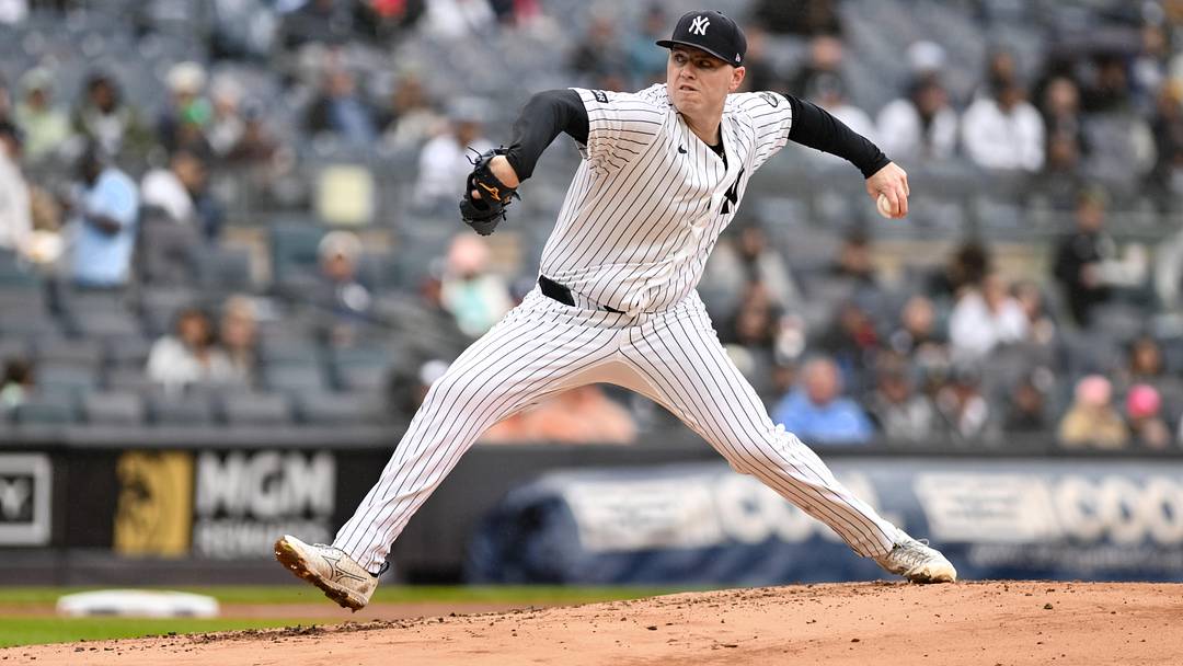 New York Yankees pitcher Ryan Weathers (40) pitches against the Tampa Bay Rays during the second inning at Yankee Stadium.