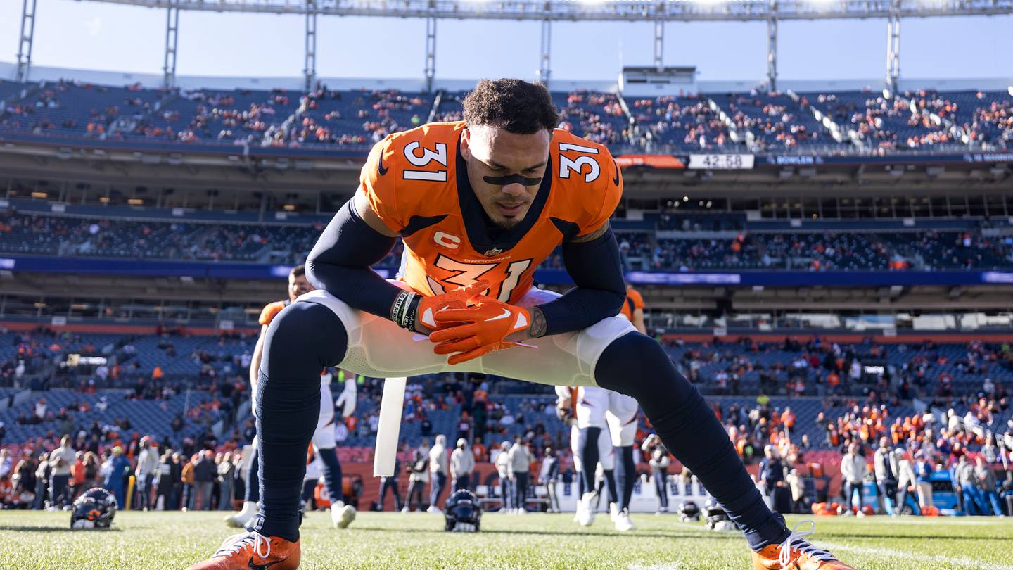 7 teams Eagles must outbid for Justin Simmons as free agency heats up - Vimarsana News