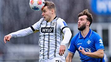 Lasse Günther (links) wechselt doch nicht nach Bremen