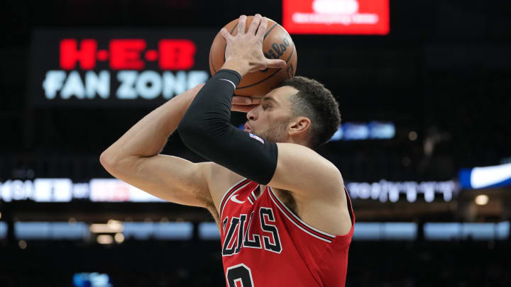 Chicago Bulls guard Zach LaVine (8) shoots in the first half against the San Antonio Spurs at Frost Bank Center. Mandatory Credit: 