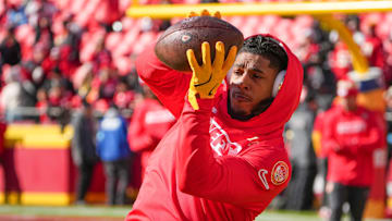 Nov 29, 2024; Kansas City, Missouri, USA; Kansas City Chiefs running back Isiah Pacheco (10) warms up against the Las Vegas Raiders prior to a game at GEHA Field at Arrowhead Stadium. Mandatory Credit: Denny Medley-Imagn Images