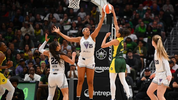 olden State Valkyries forward Monique Billings (25) blocks a shot attempt by Seattle Storm guard Skylar Diggins