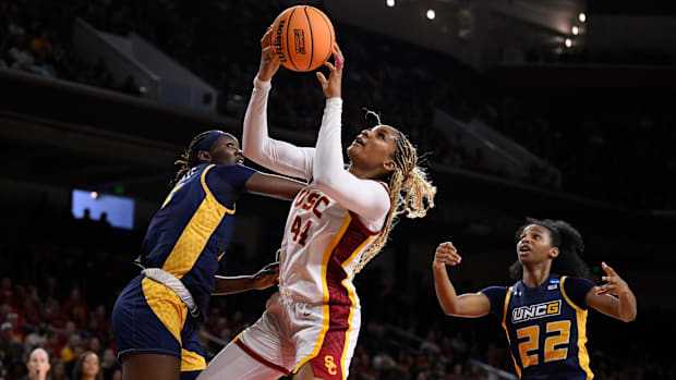 USC Trojans Kiki Iriafen