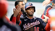 Robles juega para los Nacionales 