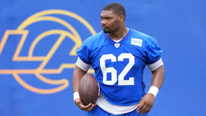 Los Angeles Rams - offensive lineman Willie Lampkin