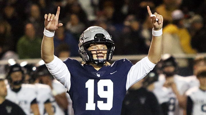 No. 3 Lake Oswego tuned up for this week's showdown with No. 2 West Linn with a 43-21 win over Tigard.