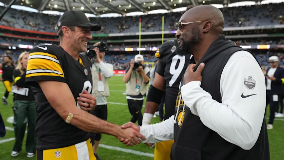 Steelers quarterback Aaron Rodgers and coach Mike Tomlin