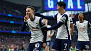 James Maddison fez o único gol do clássico inglês