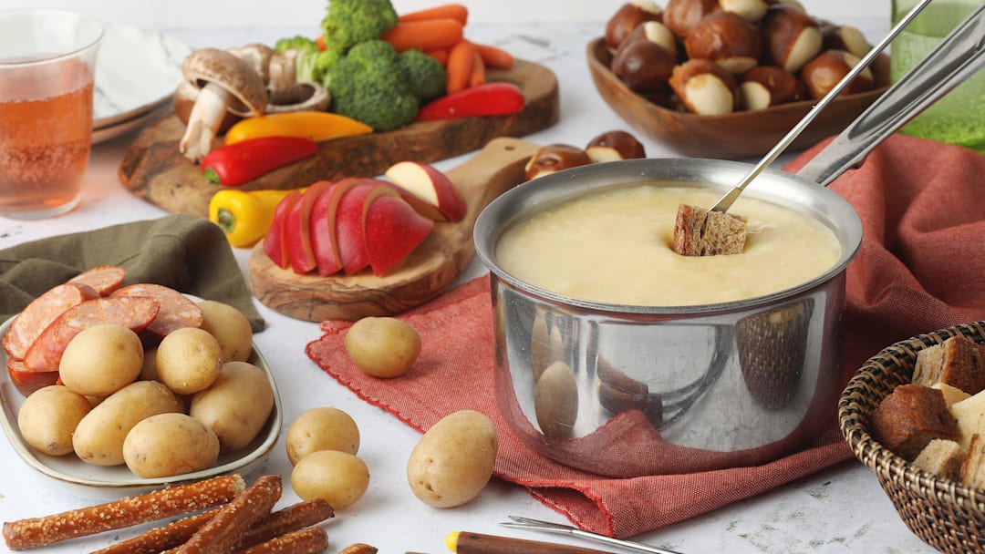 Gourmet Made Easy: Melting Pot Fondue for Everyday Indulgence