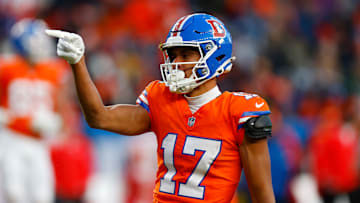 Denver Broncos WR Devaughn Vele