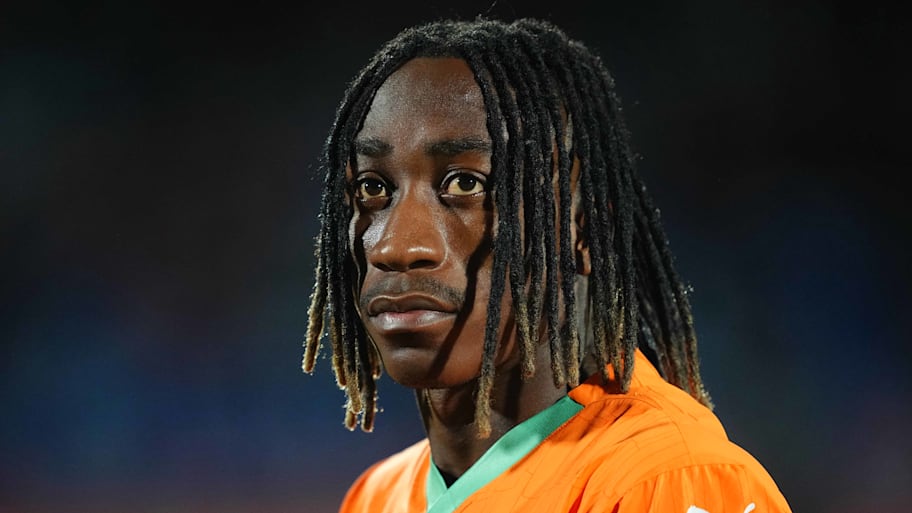 Yan Diomande in action for Ivory Coast.