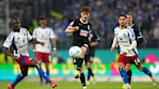 Maurice Krattenmacher (m.) kehrt vorzeitig nach München zurück