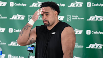 NY Jets right guard Alijah Vera-Tucker