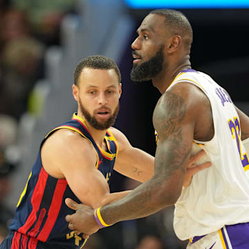 The Lakers are favored against Golden State on Thursday.
