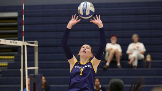Oak Ridge vs. Vista Del Lago in California Varsity high school volleyball [showdown - Aug. 26, 2025 