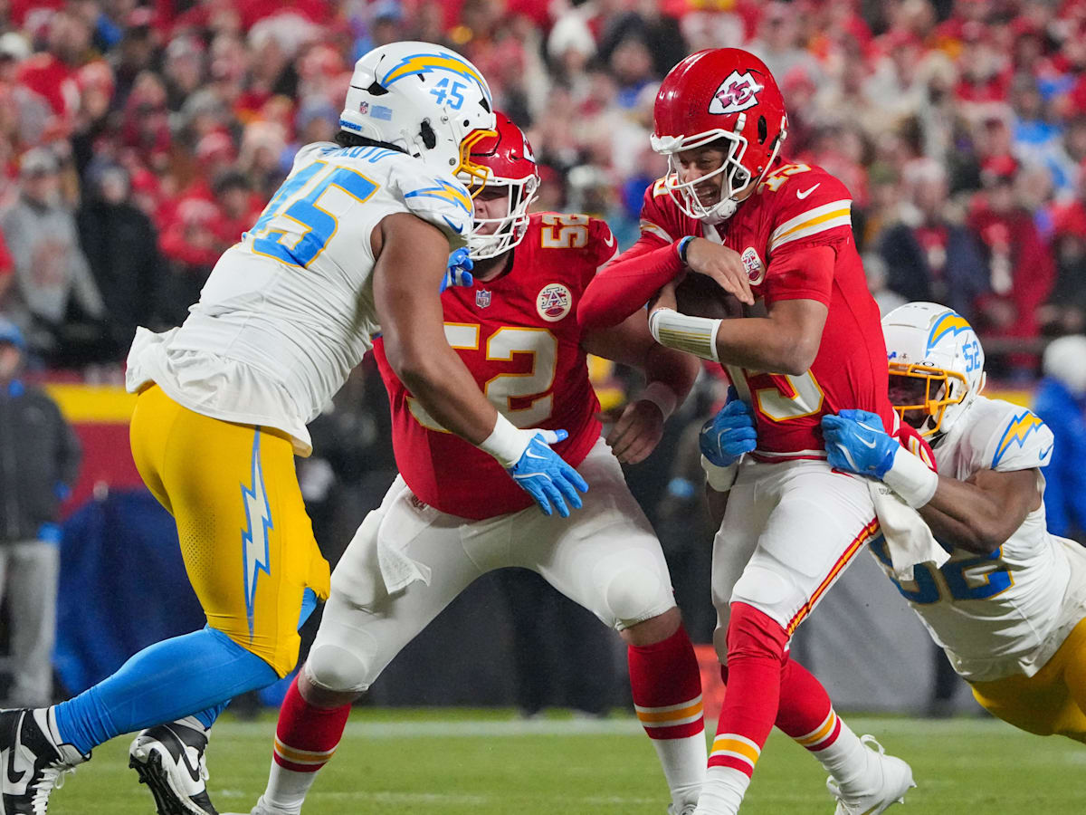 Ideal Free Agent Target For Bengals? Former All-Pro Pass Rusher Khalil Mack  is Back